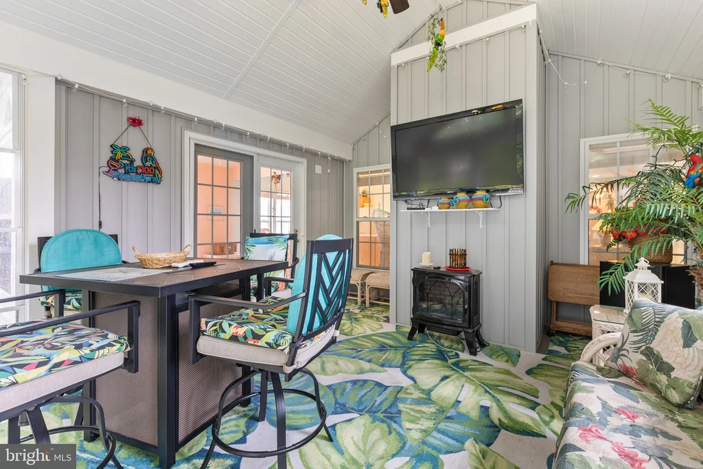 Photo of 32618 SEAVIEW LOOP