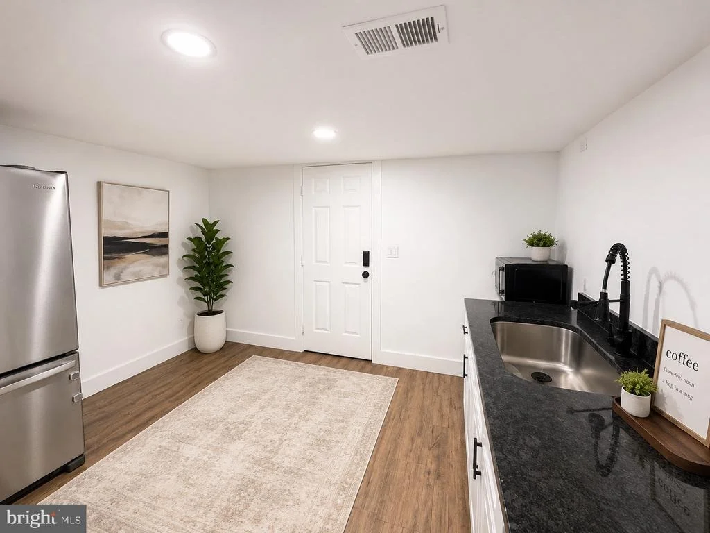 Photo of 3909 BEXLEY PLACE