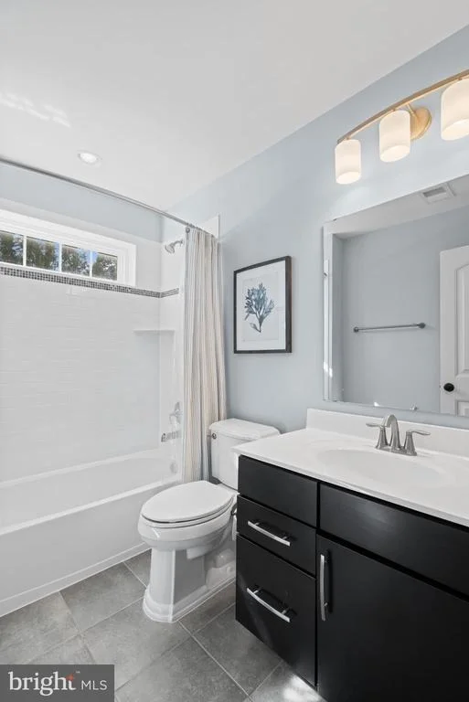 Photo of 413 VIERLING DRIVE