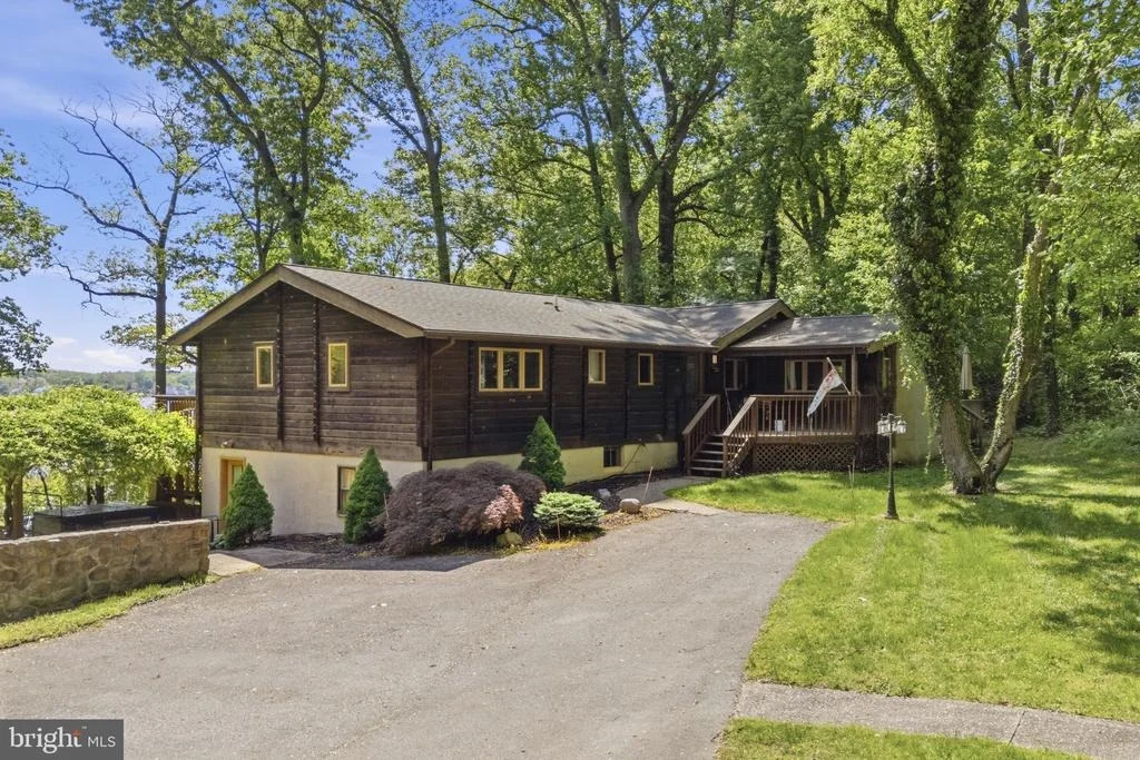 Photo of 137 PLUM POINT ROAD