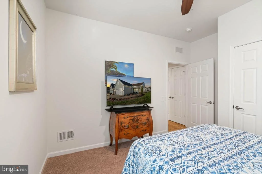 Photo of 20 FENWICK DRIVE