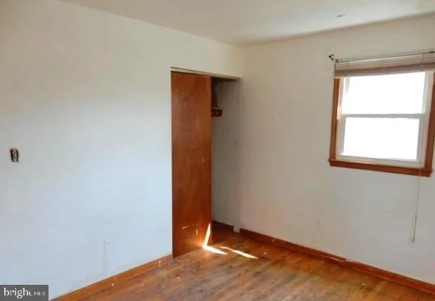 Photo of 1415 LARCH ROAD