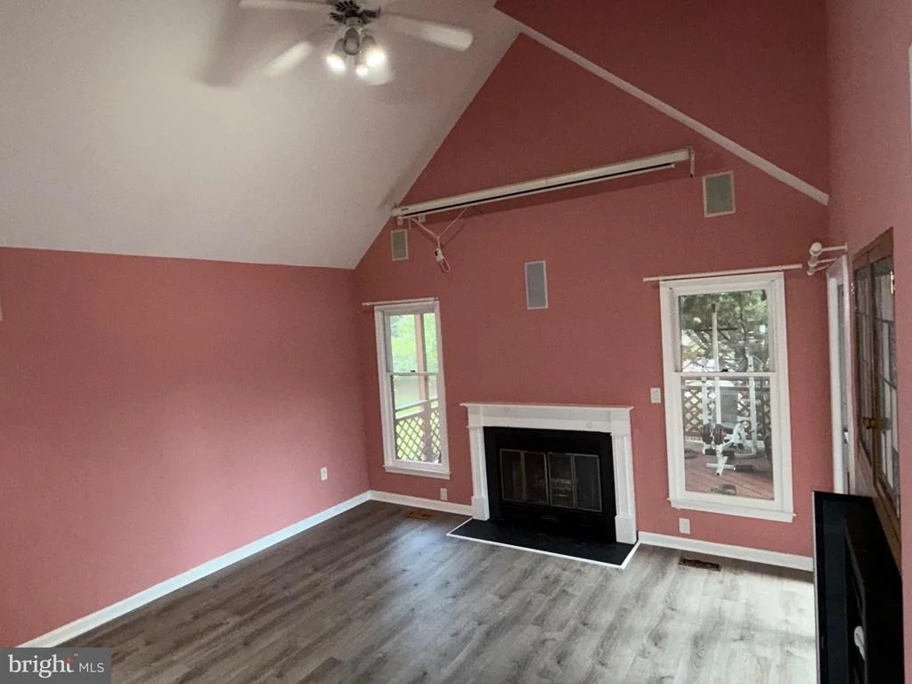 Photo of 9348 CREEKVIEW DRIVE