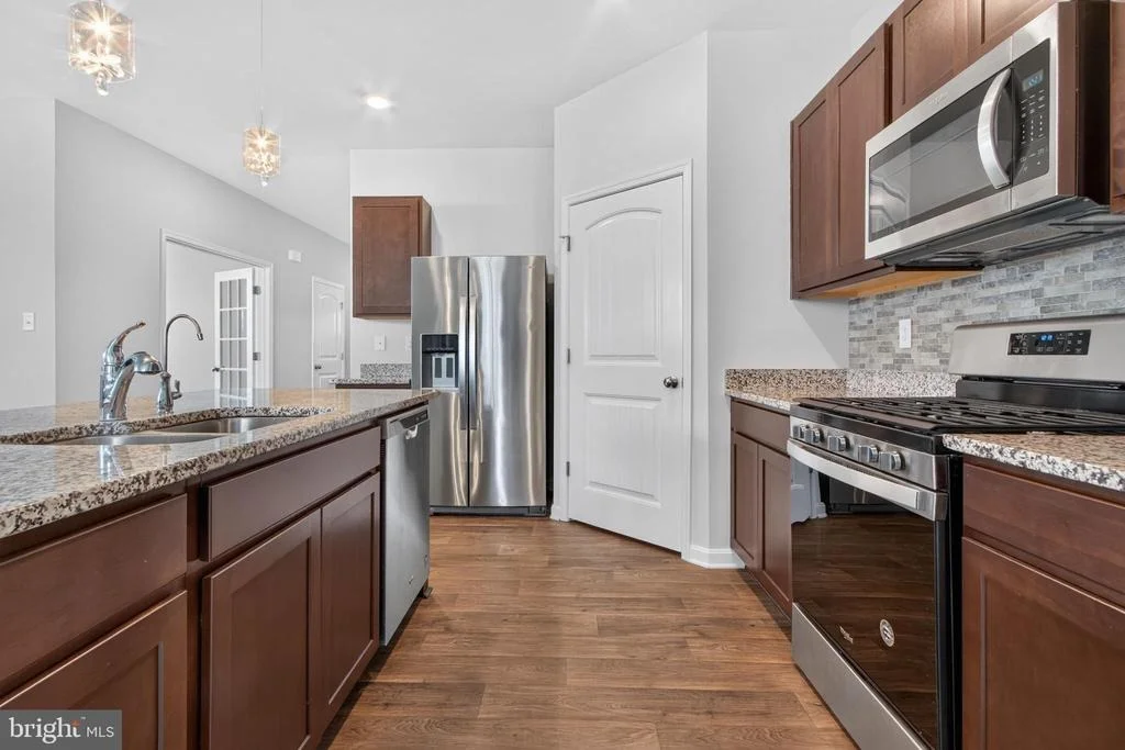 Photo of 20583 SMITHFIELD CIRCLE