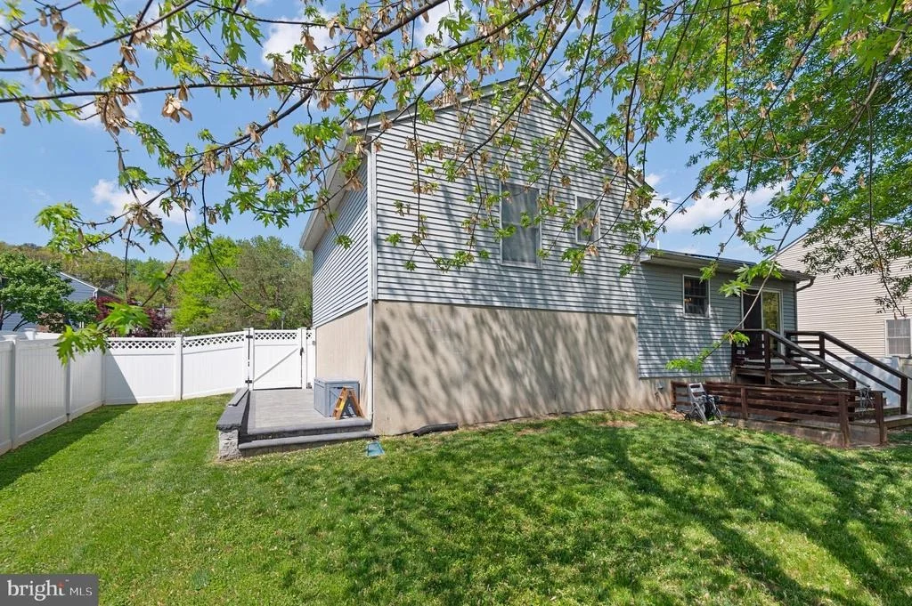 Photo of 1315 SOMERSET ROAD