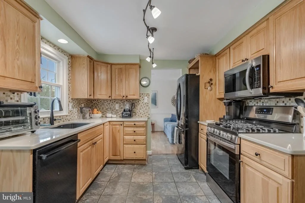 Photo of 2232 DECKMAN LANE