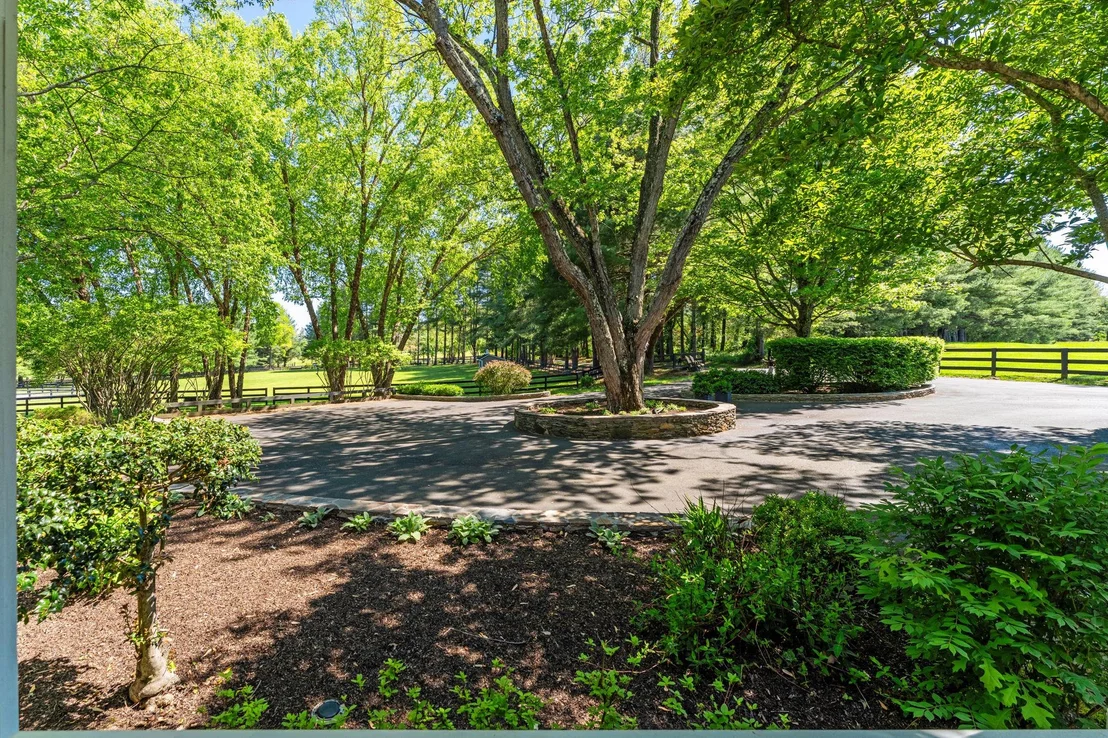 Photo of 23559 PARSONS ROAD