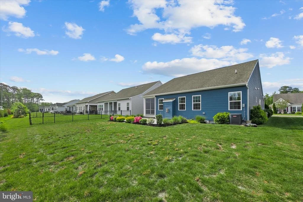Photo of 17 LUZERNE DRIVE