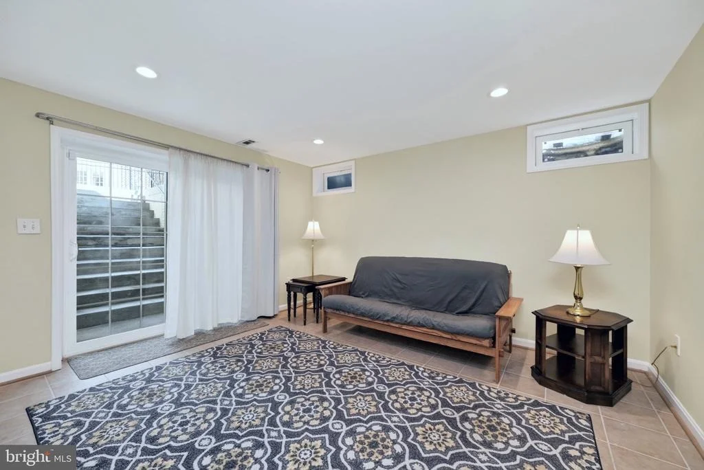 Photo of 10013 PURITAN WAY