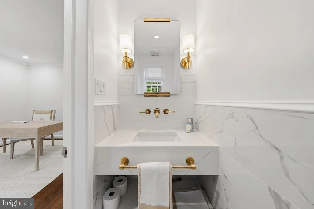 Photo of 4555 W STREET NW