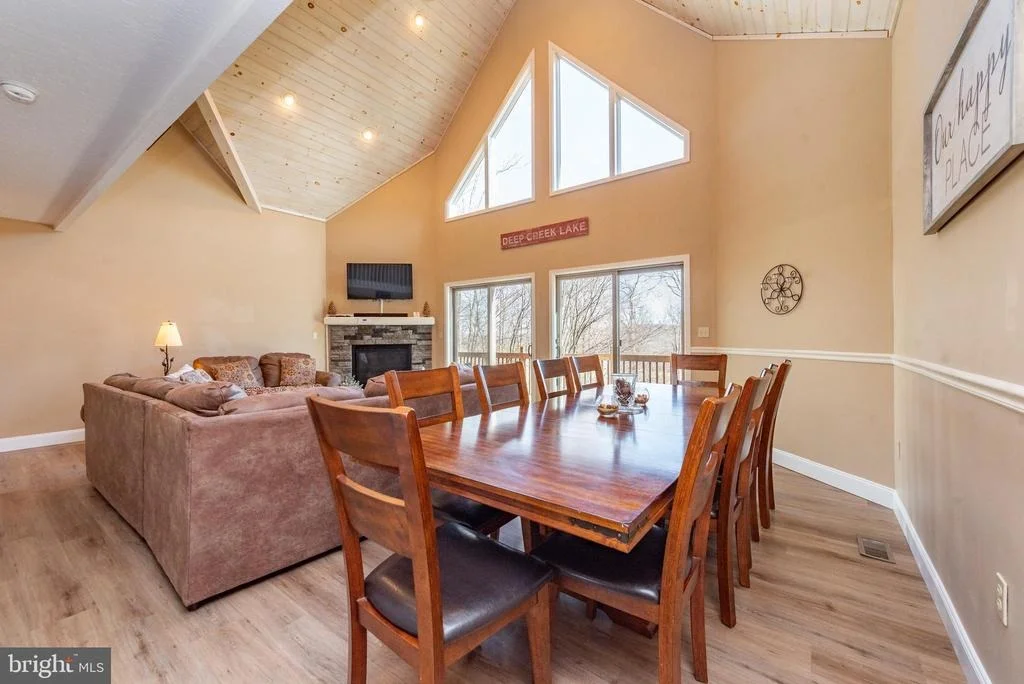 Photo of 2828 GLENDALE ROAD