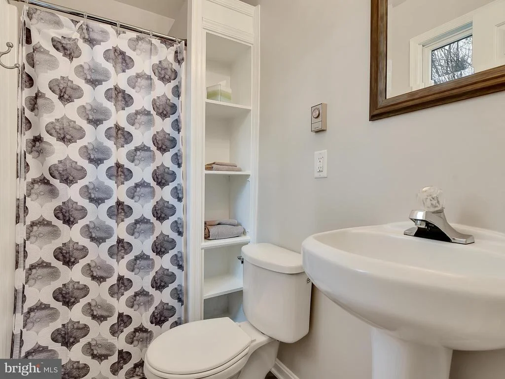 Photo of 7299 BEECHTREE LANE