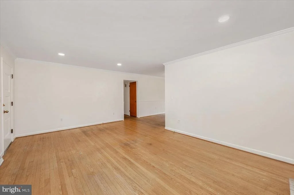 Photo of 9214 WARFIELD ROAD