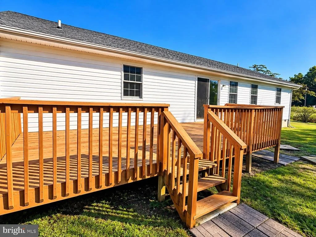 Photo of 23719 HENRY ROAD