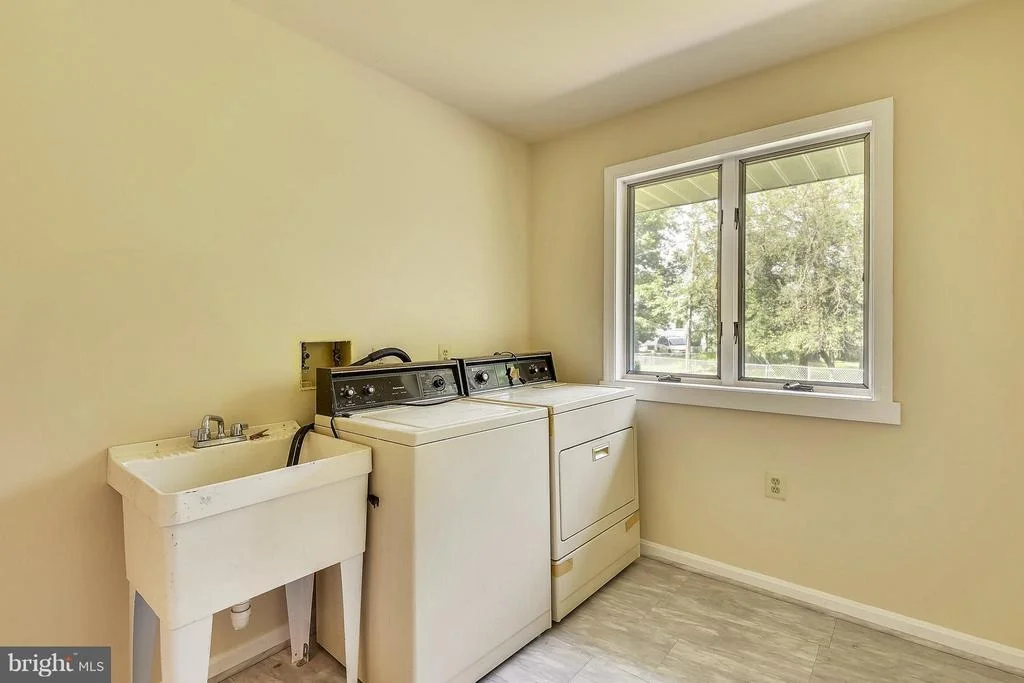 Photo of 10226 PARKMAN ROAD