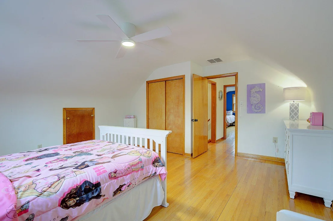 Photo of 818 CEDARCROFT DRIVE