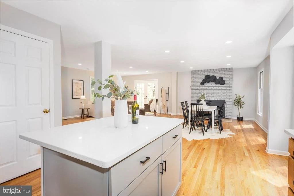 Photo of 525 UPTON ROAD