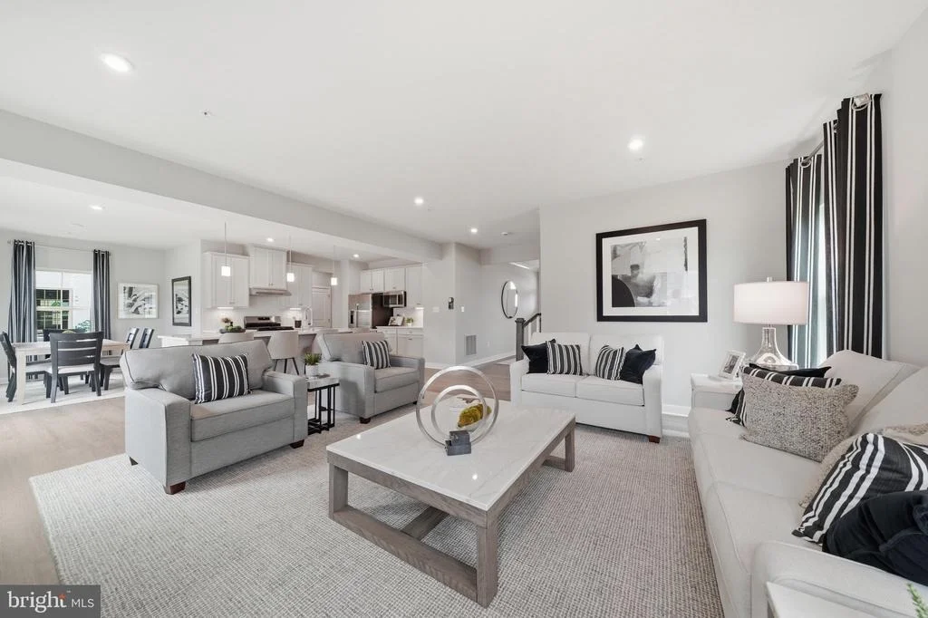 Photo of 7319 DOLOMITE ROAD