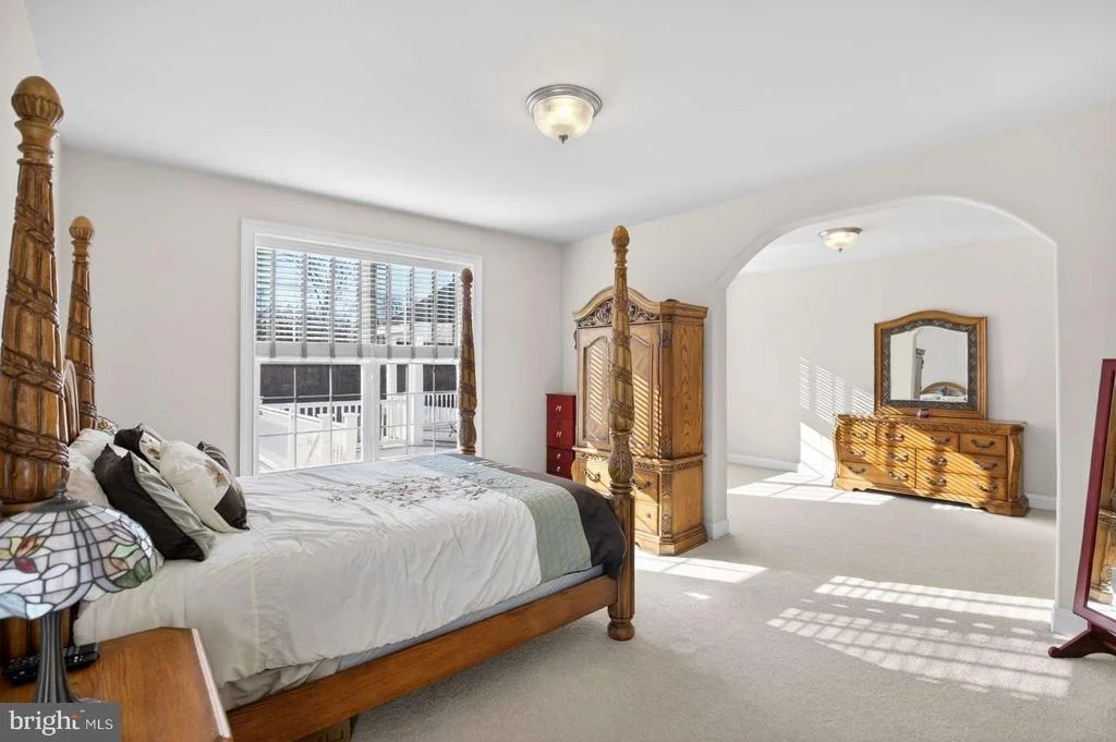 Photo of 207 EMERALD LANE