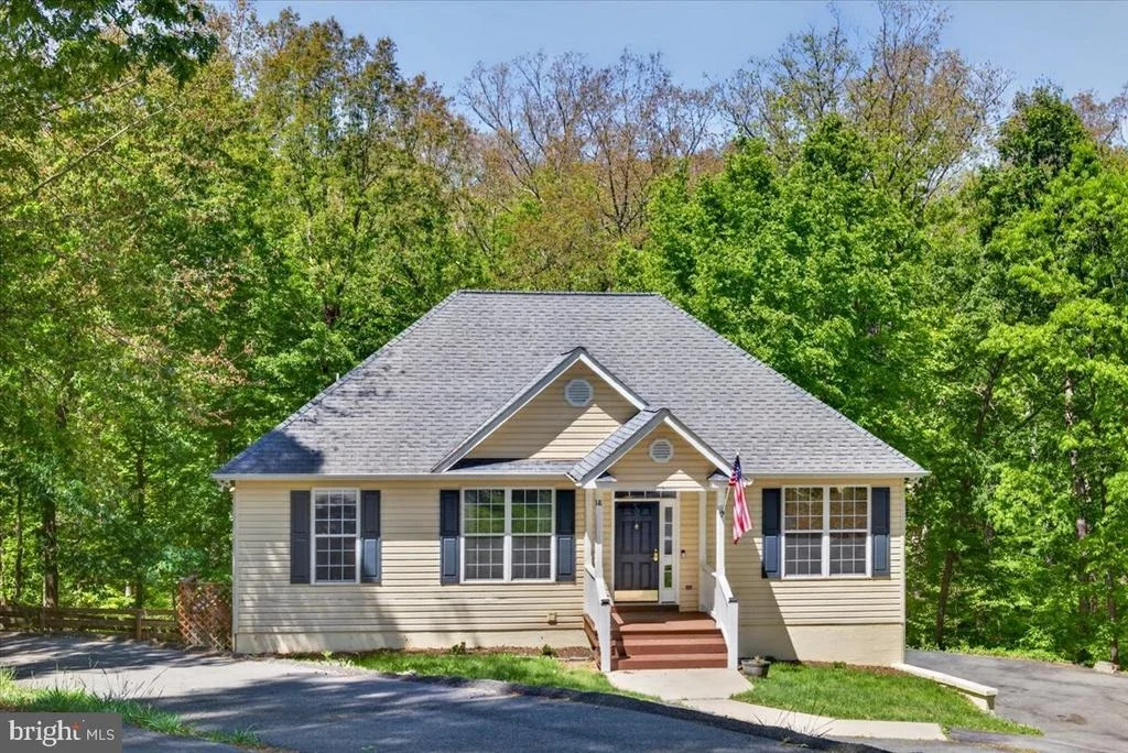 Photo of 18 CHICKASAW PLACE
