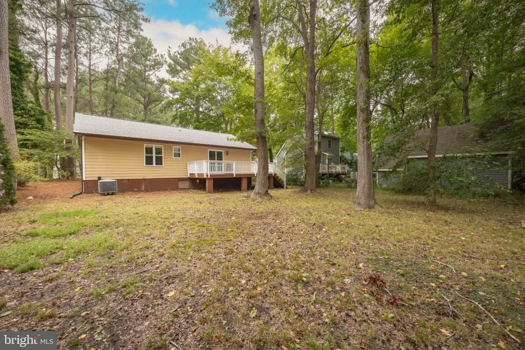 Photo of 38 FAIRWAY LANE