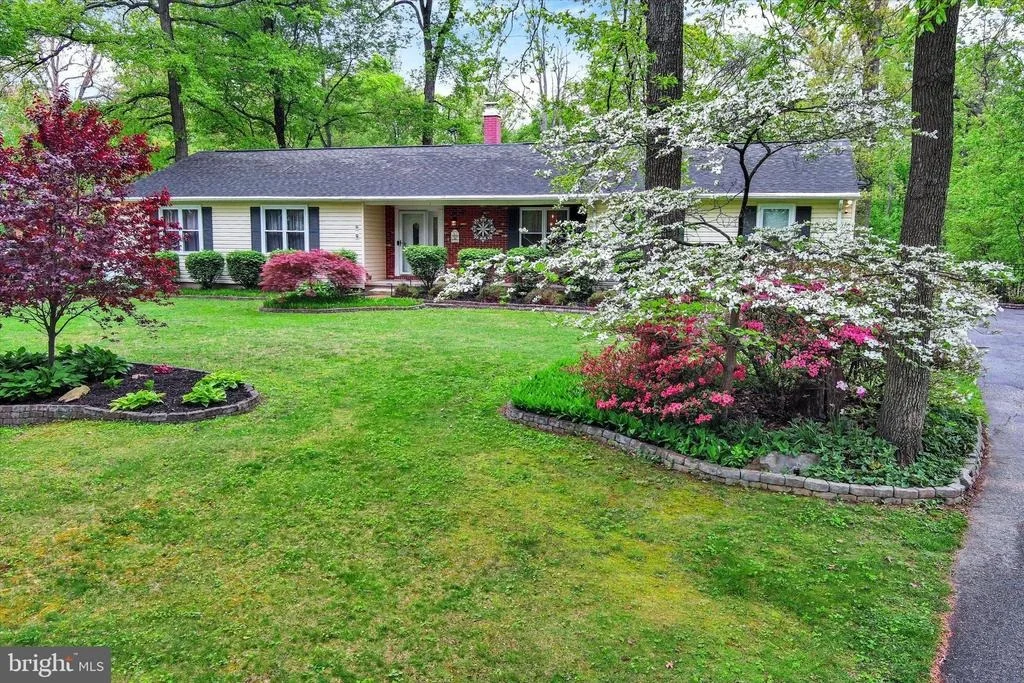 Photo of 4296 WOLF HILL DRIVE