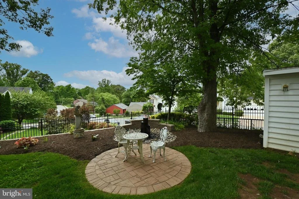 Photo of 6202 GARDEN ROAD