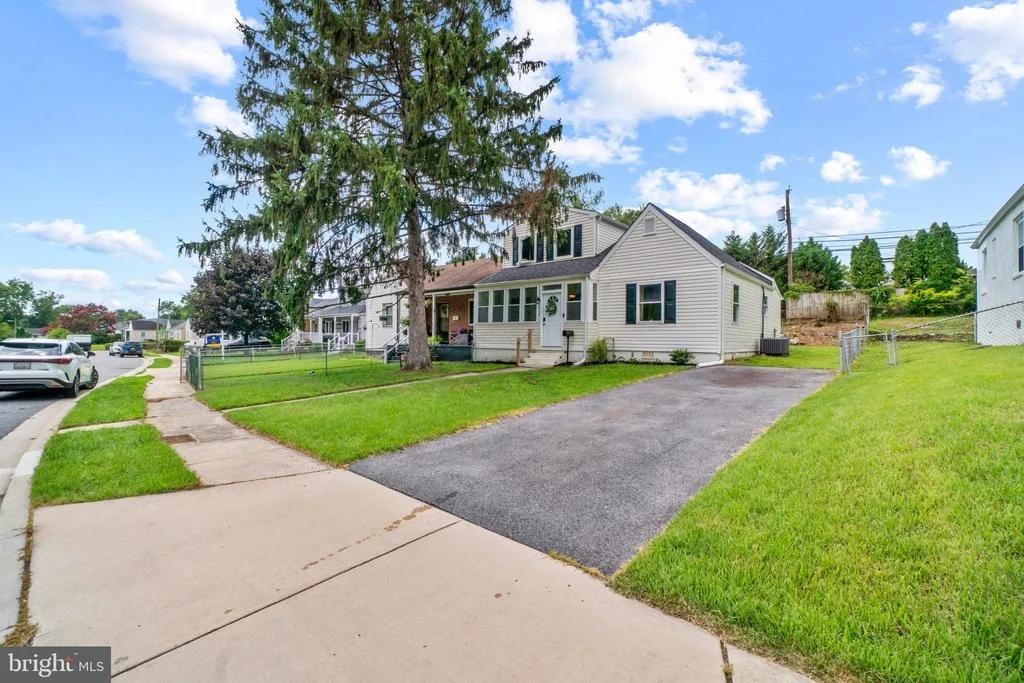 Photo of 610 MEADOW ROAD