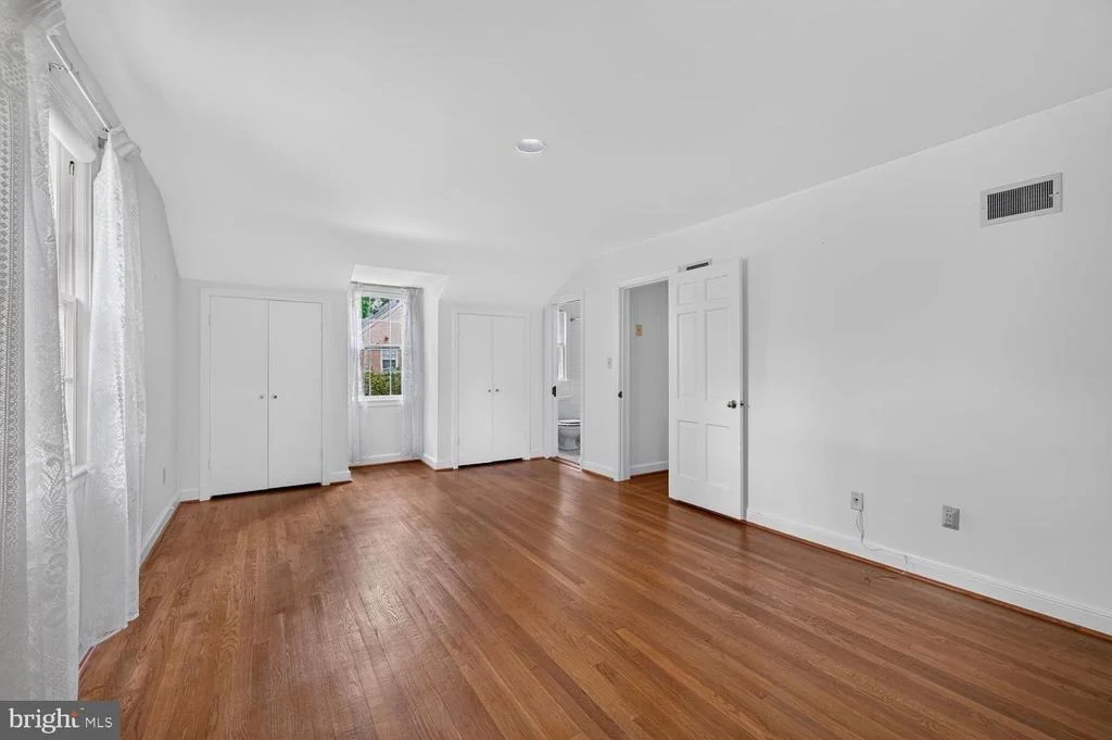 Photo of 4747 UPTON STREET NW