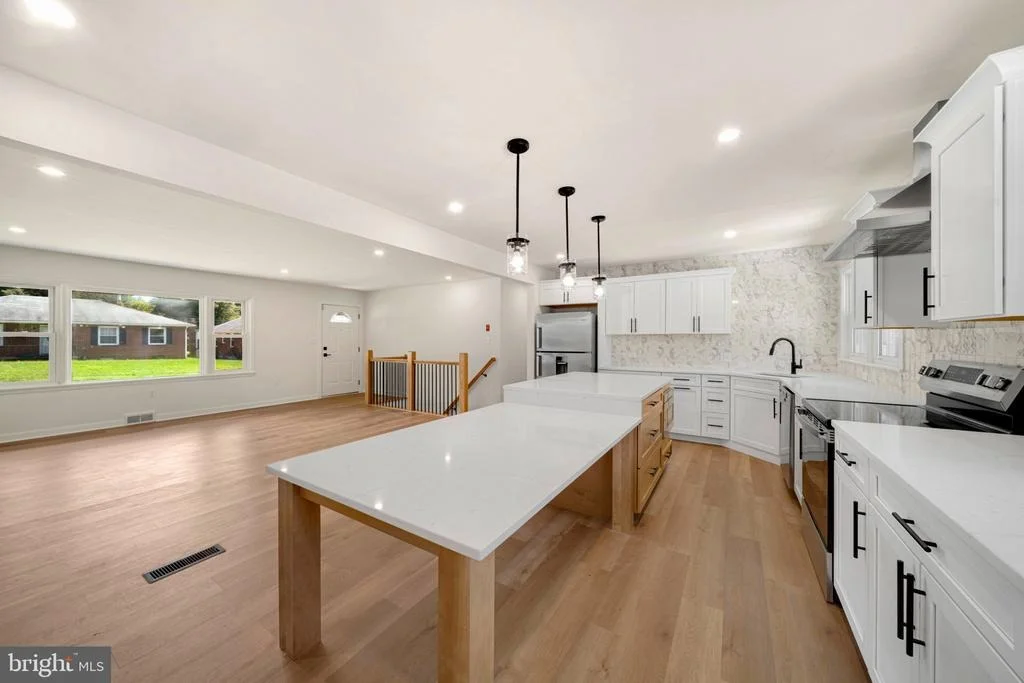 Photo of 615 TANEY AVENUE