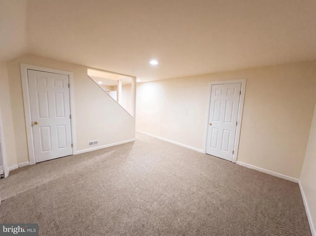 Photo of 814 CLEARVIEW DRIVE