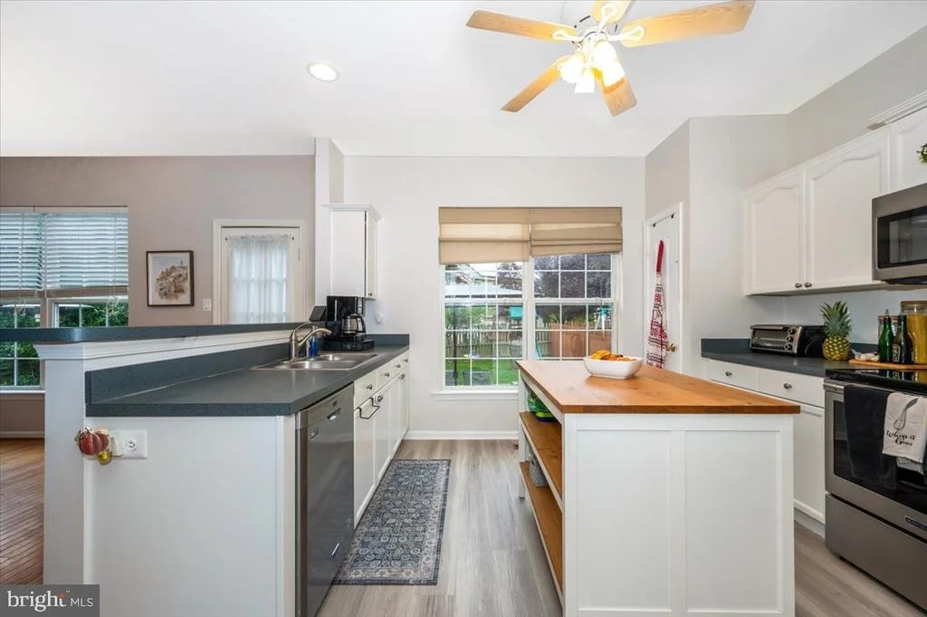 Photo of 9548 KINGSTON PLACE