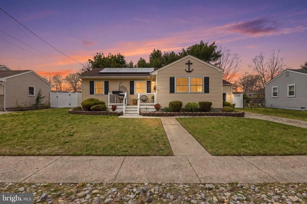 Photo of 210 RIDGEWOOD DRIVE