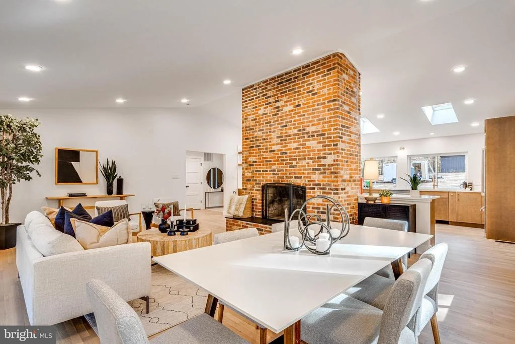 Photo of 108 INTERPROMONTORY ROAD