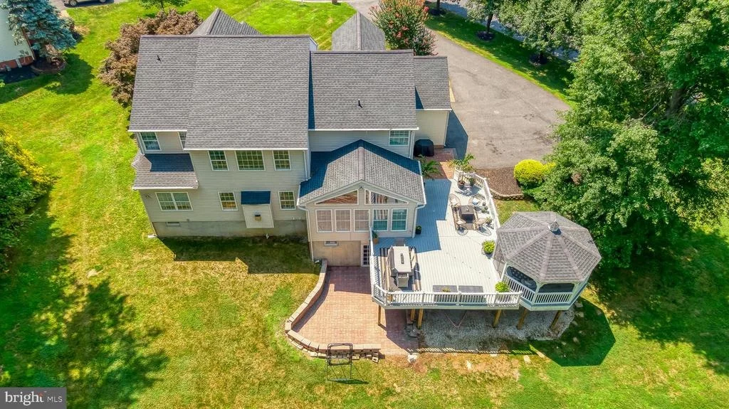 Photo of 2320 QUEENSBURY DRIVE