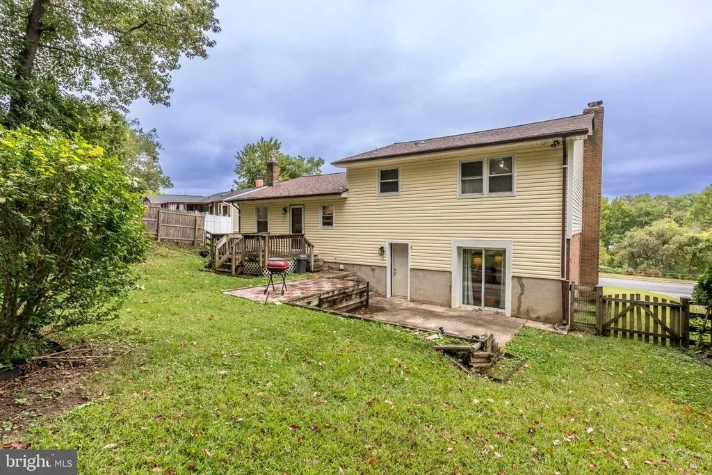 Photo of 1612 WEYBURN ROAD