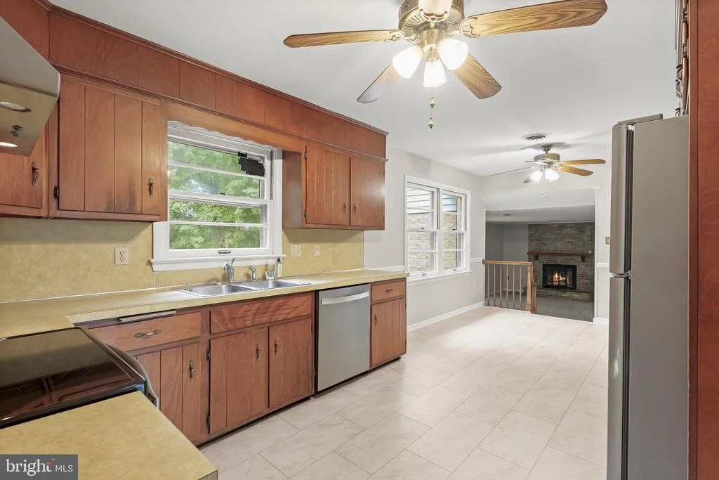 Photo of 6903 GREENVALE COURT