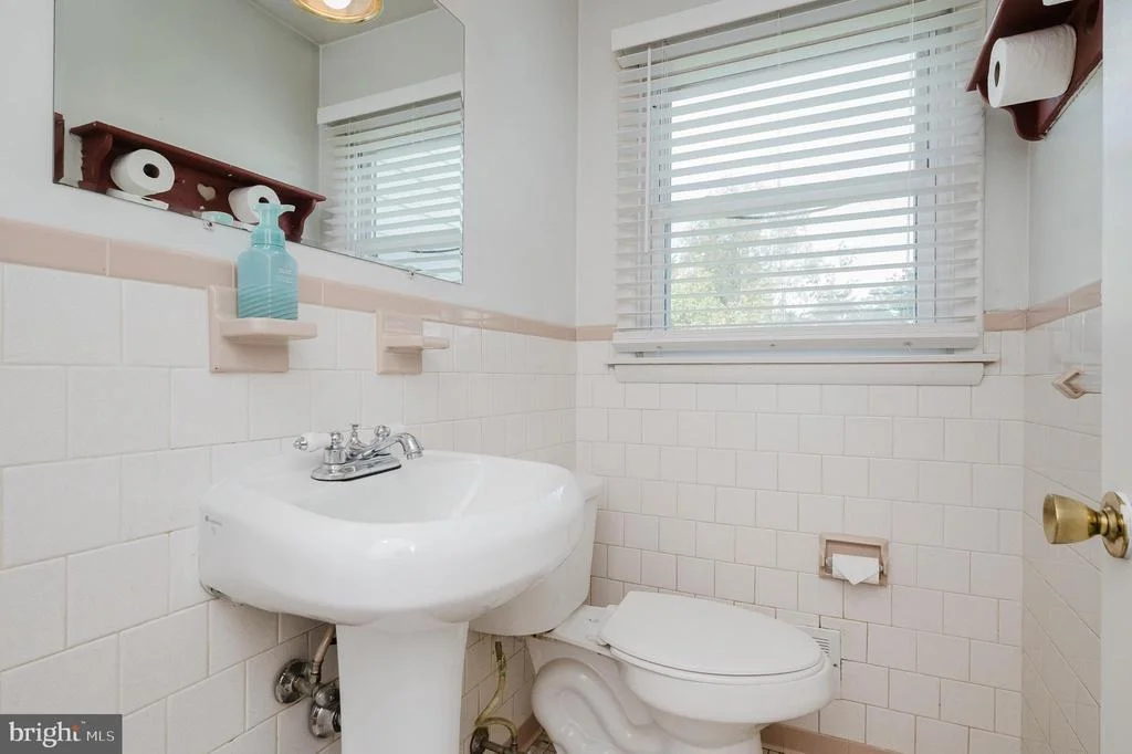 Photo of 625 FOXCROFT DRIVE