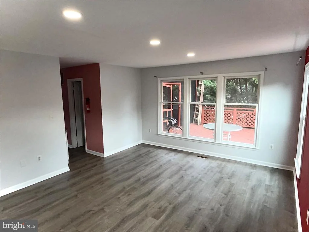 Photo of 9348 CREEKVIEW DRIVE