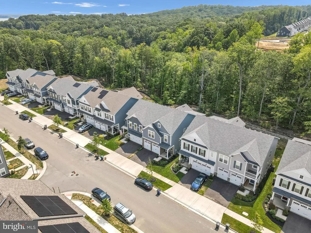 Photo of 18110 MOSS GARDEN ROAD