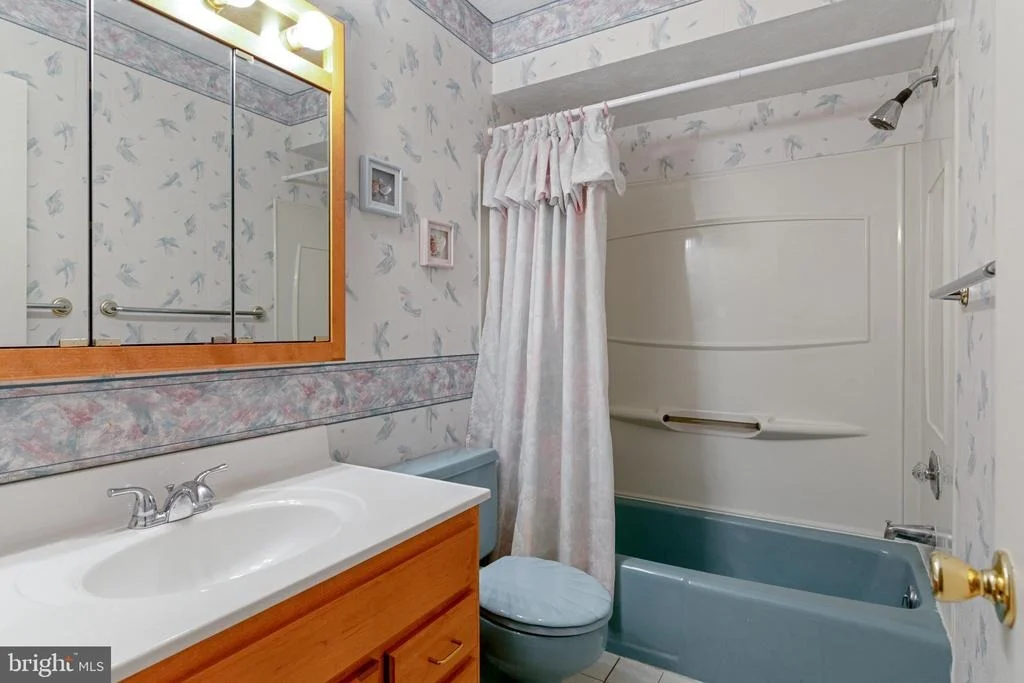 Photo of 9816 GREENVIEW LANE