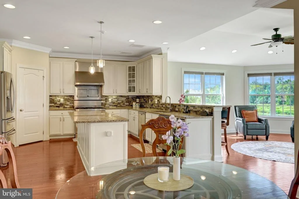 Photo of 24337 EAGLES LANDING PLACE