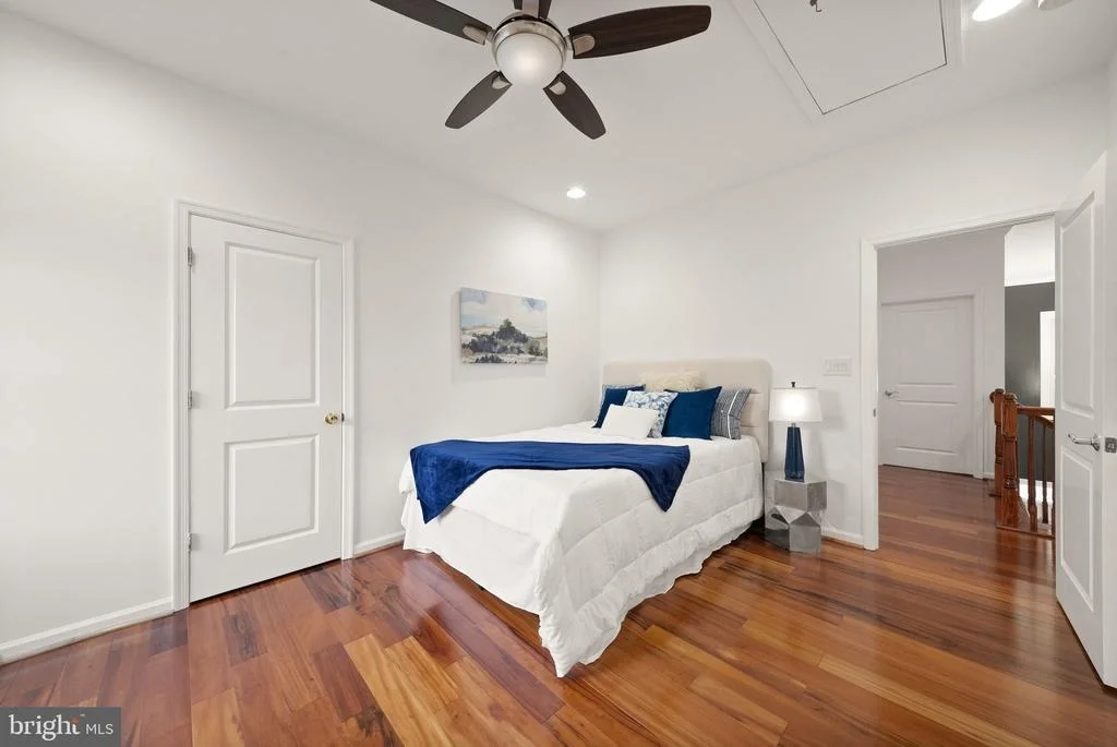 Photo of 23246 MINERVA DRIVE