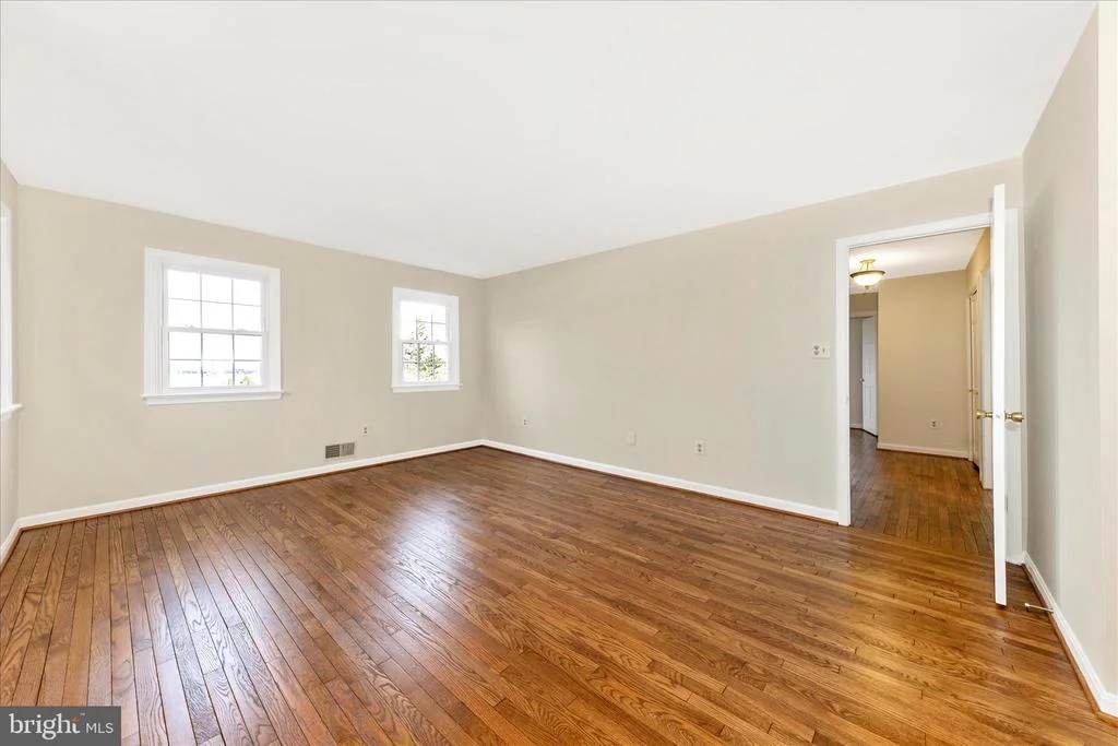 Photo of 5815 MEADOW DRIVE