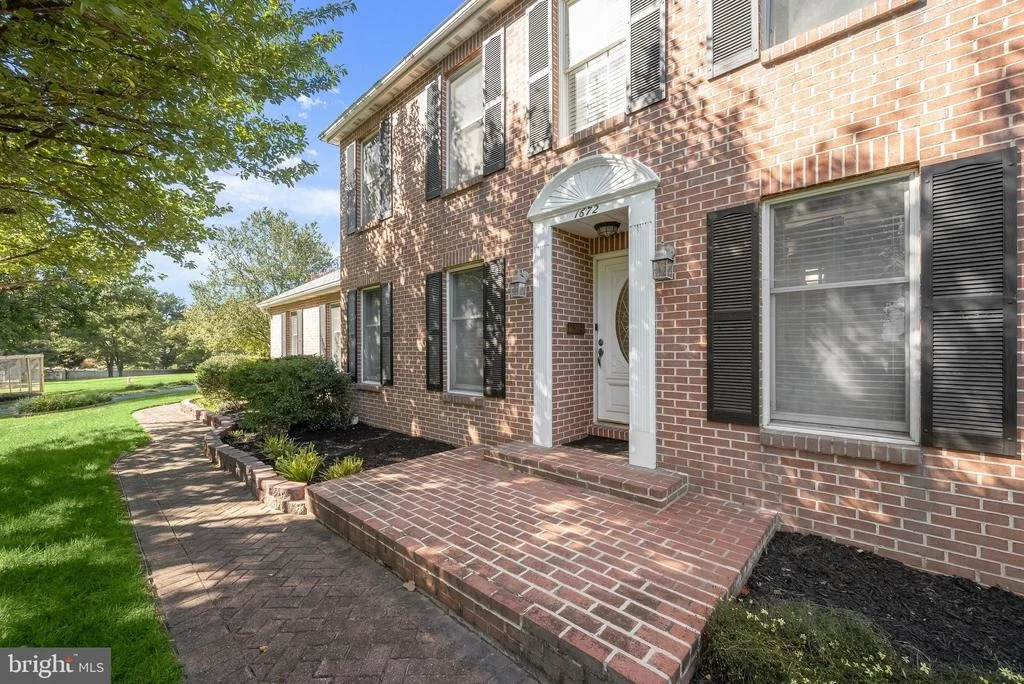 Photo of 1672 THRASHER DRIVE