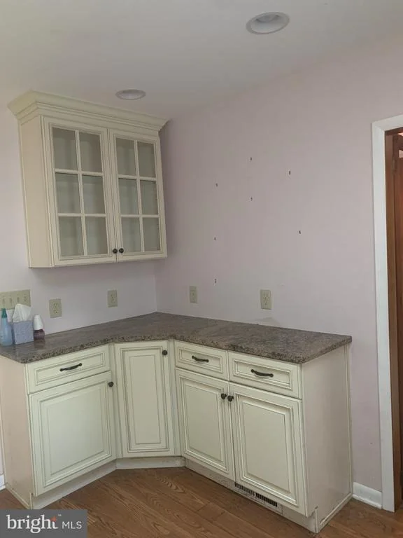 Photo of 1006 CRESTOVER ROAD