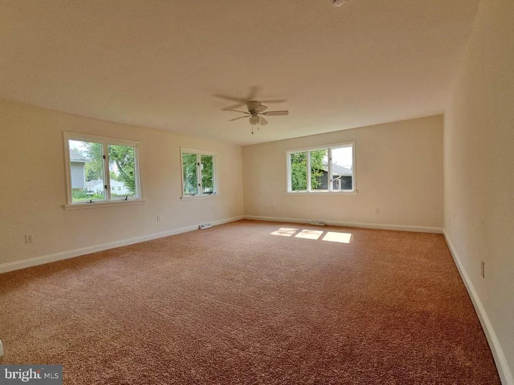 Photo of 82 HARVARD ROAD