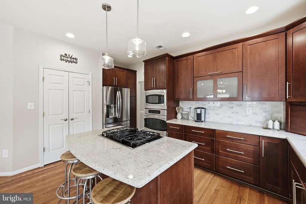 Photo of 44028 TAVERN DRIVE
