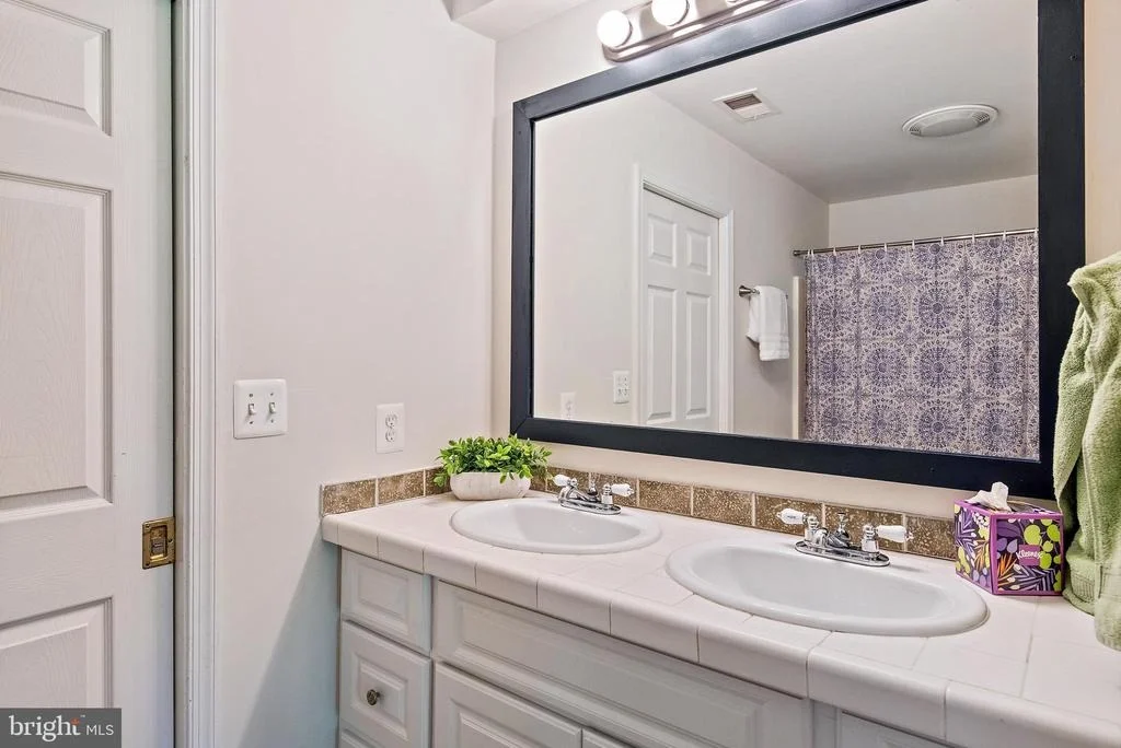 Photo of 1553 ASHCROFT LANE