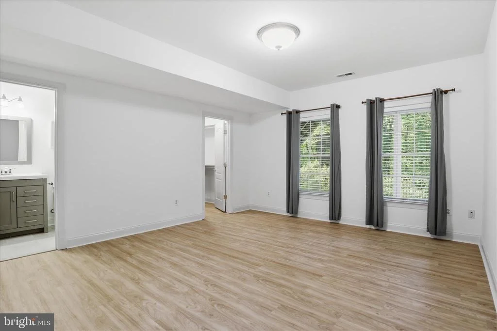 Photo of 1127 MARLENE LANE